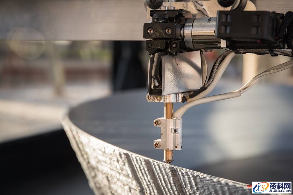 庞大的3D打印产品“死星”现身于马德里市中心,巨大3D打印“死星”现身马德里市中心,打印,第1张