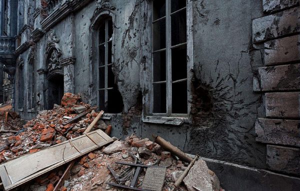 俄电影制片厂真实还原遭二战破坏小镇(图文教程),第6张 俄电影制片厂真实还原遭二战破坏小镇(图文教程),俄电影制片厂真实还原遭二战破坏小镇,第6张