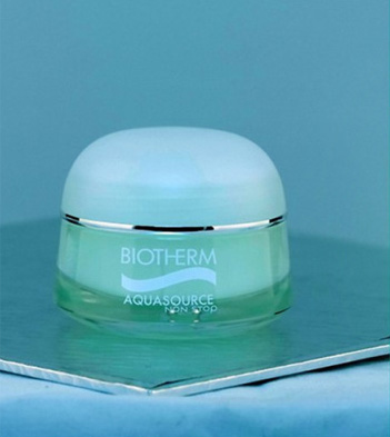 Photoshop完美精修小的护肤品瓶子教程(图文教程),Photoshop完美精修小的护肤品瓶子教程,产品,第1张